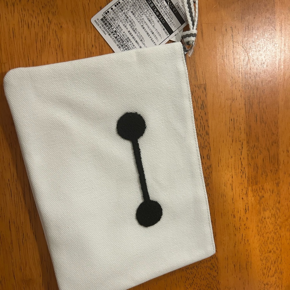Tokyo Disney Resort Exclusive! Baymax Mini Zippered Pouch!  New!